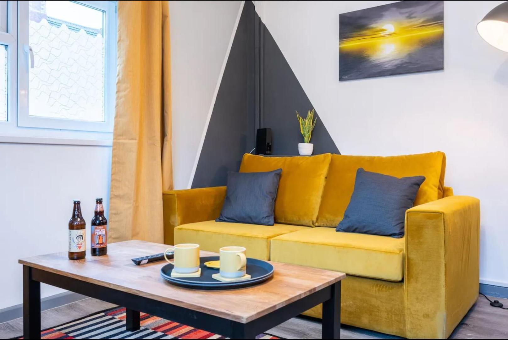Stunning One Bedroom Apartments Near Shops & Central Κάρντιφ Εξωτερικό φωτογραφία